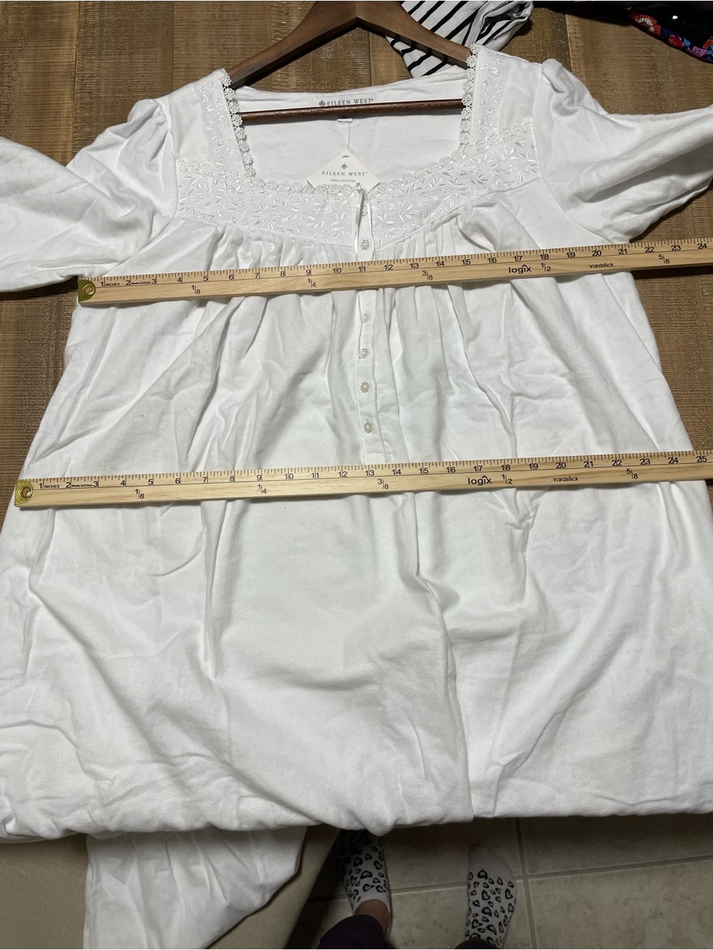 Eileen West White long sleeve nightgown NEW - Picture 7 of 8